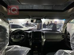 تۆیۆتا لاند کروزەر